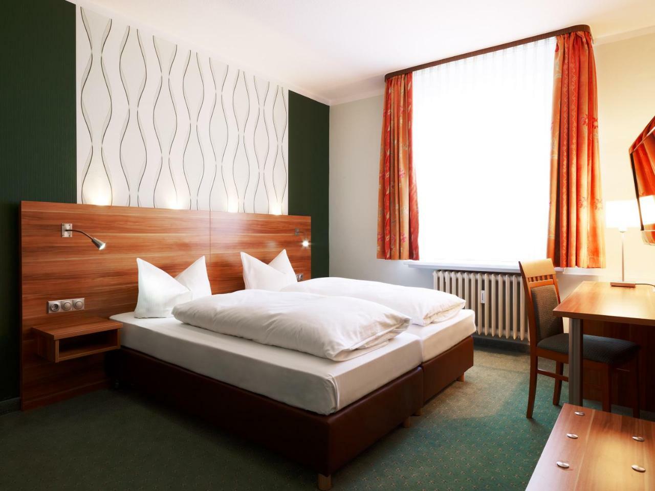 Hotel Marienbad Nuremberg ภายนอก รูปภาพ