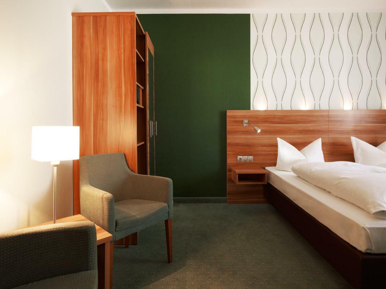 Hotel Marienbad Nuremberg ภายนอก รูปภาพ
